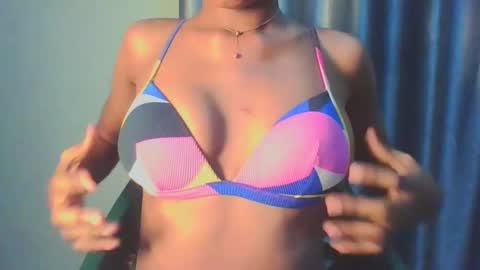 Snapshot of verywetpussy_ chatting on September 2025 04:34:02 PM verywetpussy  online show from September 2025 04:34:02 PM