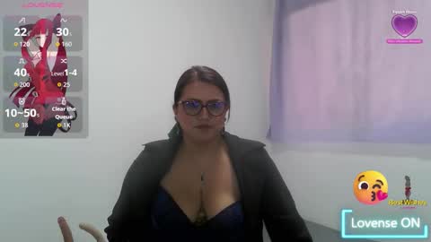 Vesper Vixen online show from November 2025 05:13:01 PM