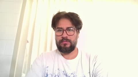Snapshot of vesturelove chatting on September 2025 06:08:02 PM vesturelove online show from September 2025 06:08:02 PM