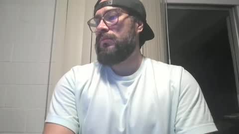 Snapshot of vesturelove chatting on September 2025 04:25:02 AM vesturelove online show from September 2025 04:25:02 AM