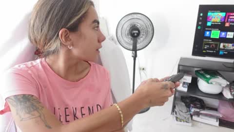 Sofa  online show from April 2026 09:01:02 PM