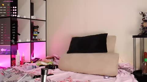 VIA  online show from January 2026 03:54:01 AM