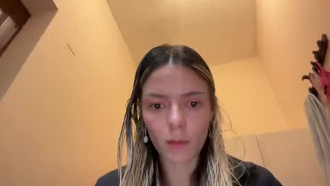 Snapshot of viajemos chatting on July 2026 02:54:02 PM papichulo y mamichula online show from July 2026 02:54:02 PM
