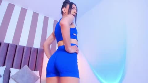 Ariana  online show from October 2025 08:39:02 PM