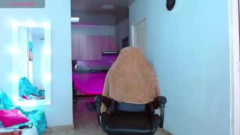 Snapshot of viannca__ chatting on February 2026 07:21:02 PM Ariana online show from February 2026 07:21:02 PM