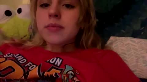 Snapshot of vibewild chatting on October 2025 04:10:01 AM nova online show from October 2025 04:10:01 AM