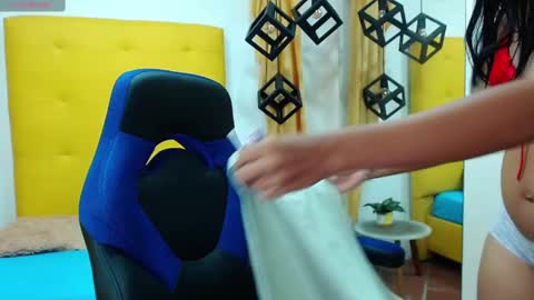 Snapshot of vic_nahomy chatting on January 2025 04:02:02 PM nahomy online show from January 2025 04:02:02 PM