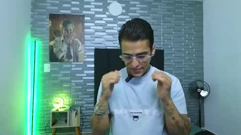 Victor cardenas online show from February 2025 05:08:01 AM