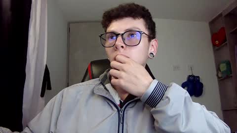 Vicent Brais online show from December 2024 05:13:01 AM