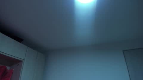 V I C K Y online show from October 2025 12:05:02 PM