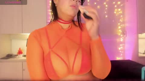V I C K Y online show from May 2026 08:06:02 PM