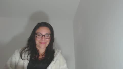 Snapshot of vickyjuice1 chatting on January 2025 08:32:02 PM vickyjuice1 online show from January 2025 08:32:02 PM