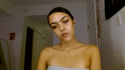 Goddess Victory  online show from November 2025 02:22:01 AM