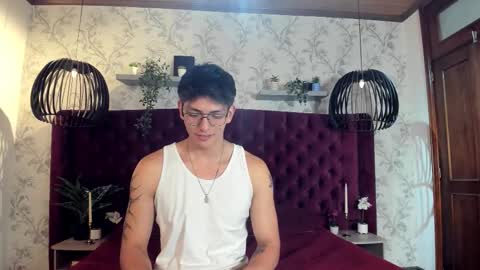 Snapshot of victor_oliveira_ chatting on March 2026 08:58:02 PM Victor Oliveira online show from March 2026 08:58:02 PM