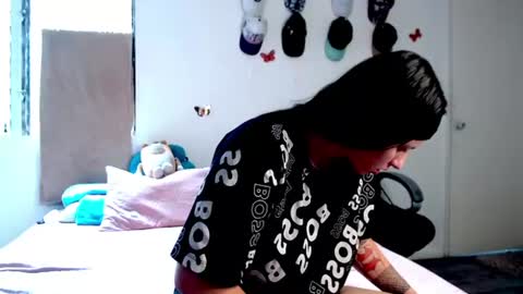 victoria_andra online show from June 2026 04:33:01 PM