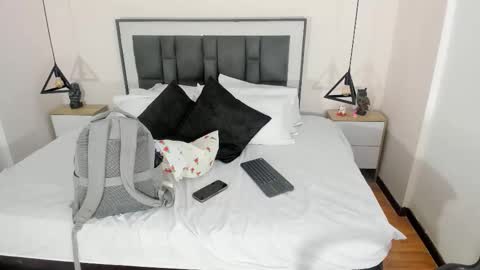 valentina online show from November 2025 11:02:01 AM