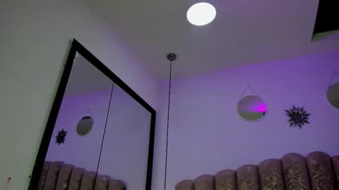 valentina online show from February 2026 12:12:01 PM