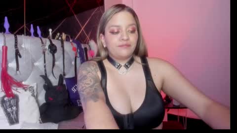 Snapshot of victoria_floyd1 chatting on September 2025 06:53:01 PM victoria_floyd1 online show from September 2025 06:53:01 PM