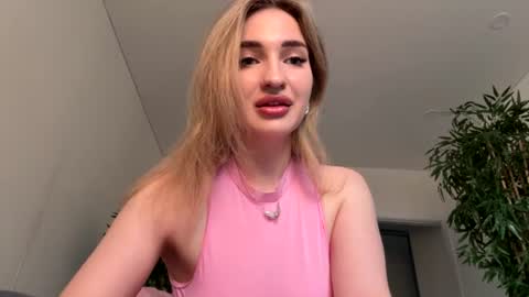 Snapshot of victoria_jess chatting on July 2026 04:09:02 PM Victoria online show from July 2026 04:09:02 PM