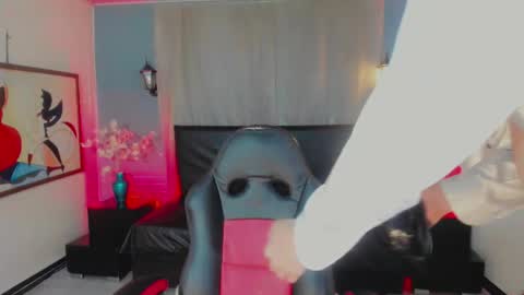 Victoria online show from March 2026 07:26:01 PM