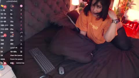 Snapshot of victoria_monteroo chatting on May 2026 01:03:02 AM Call me Vic online show from May 2026 01:03:02 AM