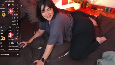 Snapshot of victoria_monteroo chatting on May 2026 12:41:01 AM Call me Vic online show from May 2026 12:41:01 AM