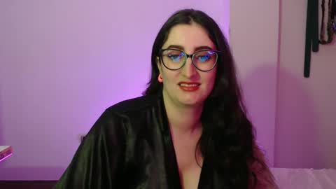 Victoria online show from September 2025 08:47:02 PM