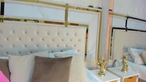 Victoria Sofia online show from February 2026 11:18:01 AM