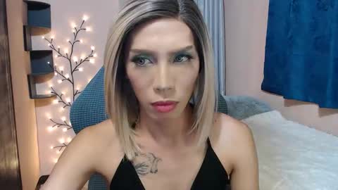 Snapshot of victoriaasianmistress chatting on November 2025 03:13:02 PM Victoria online show from November 2025 03:13:02 PM