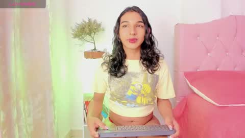 Victoria online show from October 2025 06:13:02 AM