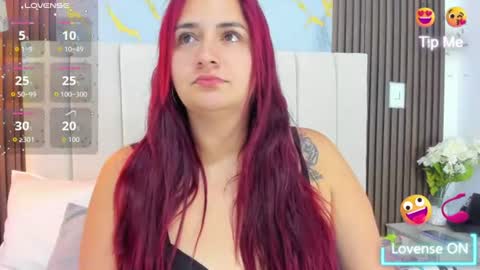 Snapshot of victoriaguzman_ chatting on June 2026 12:05:02 PM Victoria online show from June 2026 12:05:02 PM