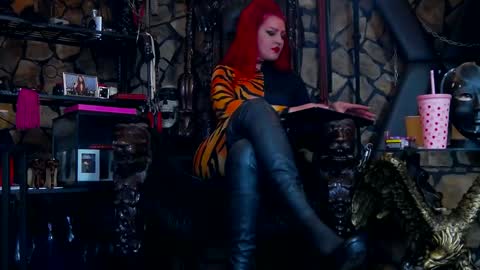 Victoria Heller online show from January 2025 07:42:01 AM