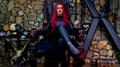 Victoria Heller online show from November 2025 05:40:01 AM