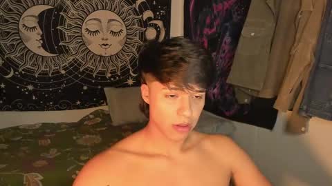 Snapshot of victorino_jhonson chatting on February 2025 11:03:02 PM Victorino Jhonson online show from February 2025 11:03:02 PM