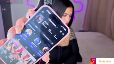 V  I C  T O R I A  online show from March 2026 12:56:02 AM