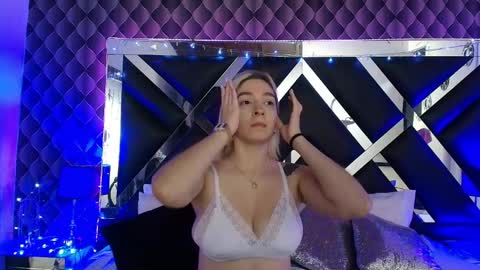 victtoria lee online show from April 2026 06:53:01 PM