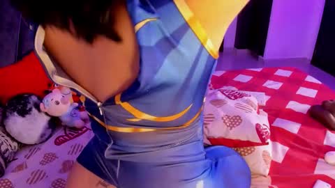 Snapshot of victtoriamoon_1 chatting on September 2025 05:01:02 AM Moon online show from September 2025 05:01:02 AM