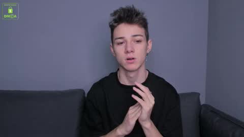 Viego Pattel online show from November 2025 05:27:01 PM