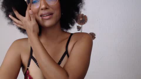 viiolettaaa online show from July 2026 09:41:02 PM
