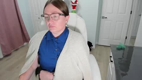 Ukrainian-woman online show from December 2024 06:16:01 PM