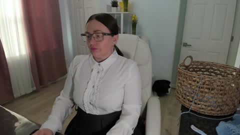 Ukrainian-woman online show from February 2025 07:06:02 PM