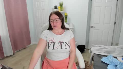 Ukrainian-woman online show from February 2025 02:38:02 PM