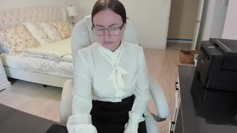 Ukrainian-woman online show from September 2025 02:38:01 PM