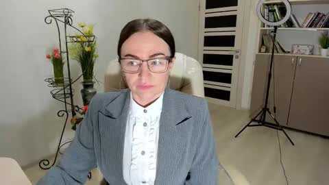 Ukrainian-woman online show from December 2025 06:08:02 AM