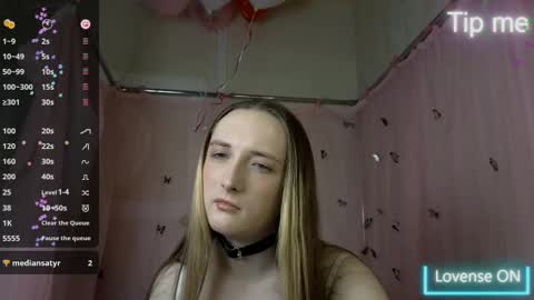 Snapshot of vika_pinakolada chatting on March 2025 12:48:01 AM vika pinakolada online show from March 2025 12:48:01 AM