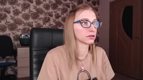 Vika online show from January 2025 10:45:02 PM