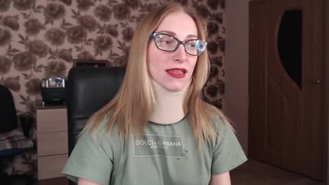 Vika online show from February 2025 08:24:01 PM