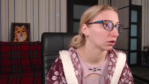 Vika online show from October 2025 09:07:01 AM