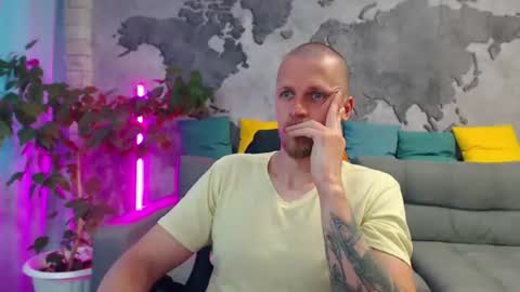 Snapshot of vikingchrisss chatting on July 2026 10:52:01 AM vikingchrisss online show from July 2026 10:52:01 AM