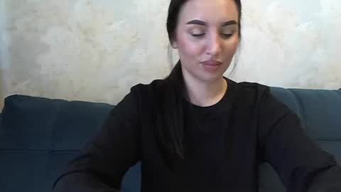 vikipop online show from February 2025 08:33:02 AM